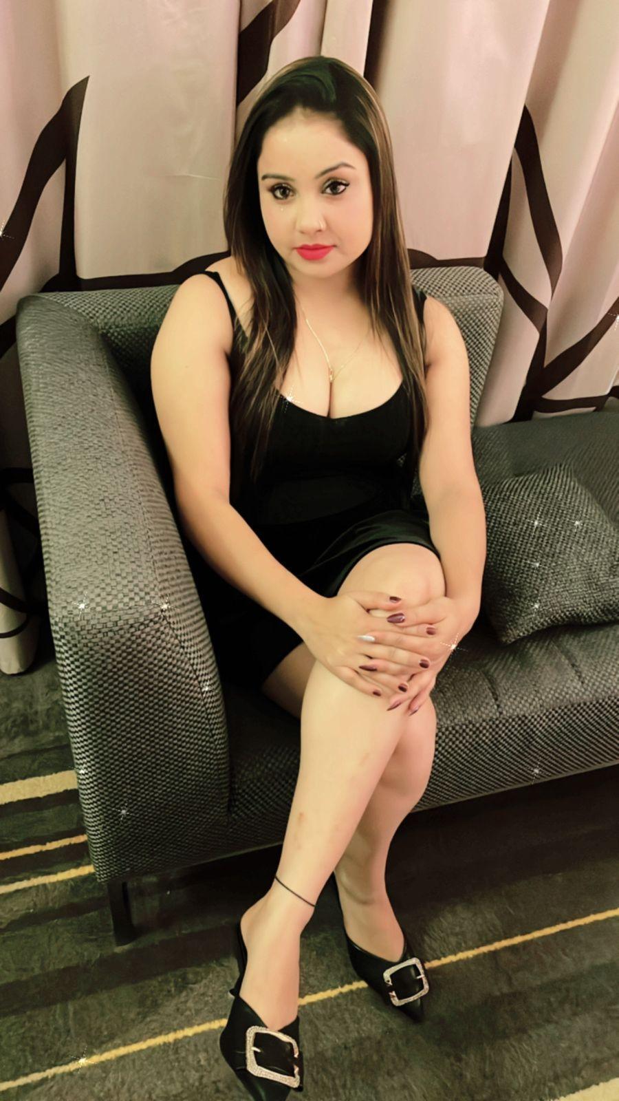 Surat call girl
